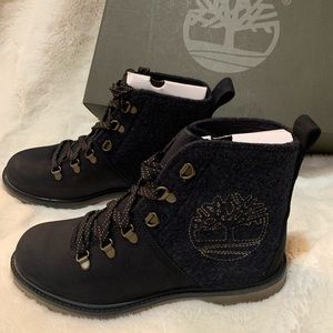 Timberland Authentics D-Ring Women's Boots 9.5 New